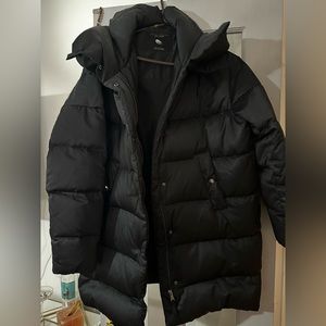 Zara down winter jacket, long, puffer style, used like new, size medium black